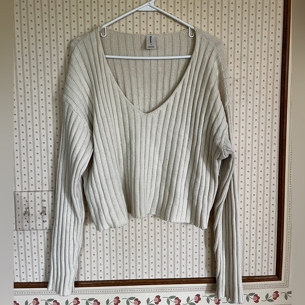 Abound Cropped Ribbed Cream Sweater | Size Medium